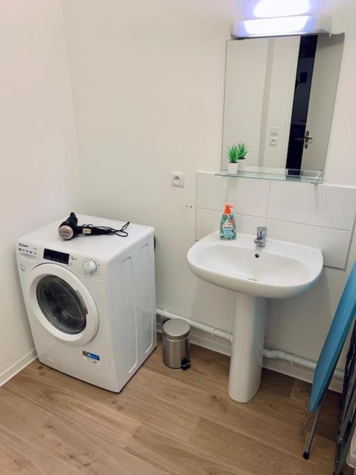 Pourquoi Notre T3 Avec Parking Est Pour Vous ? Appartement Rijsel Buitenkant foto