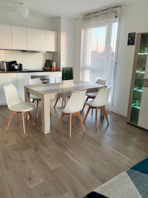 Pourquoi Notre T3 Avec Parking Est Pour Vous ? Appartement Rijsel Buitenkant foto